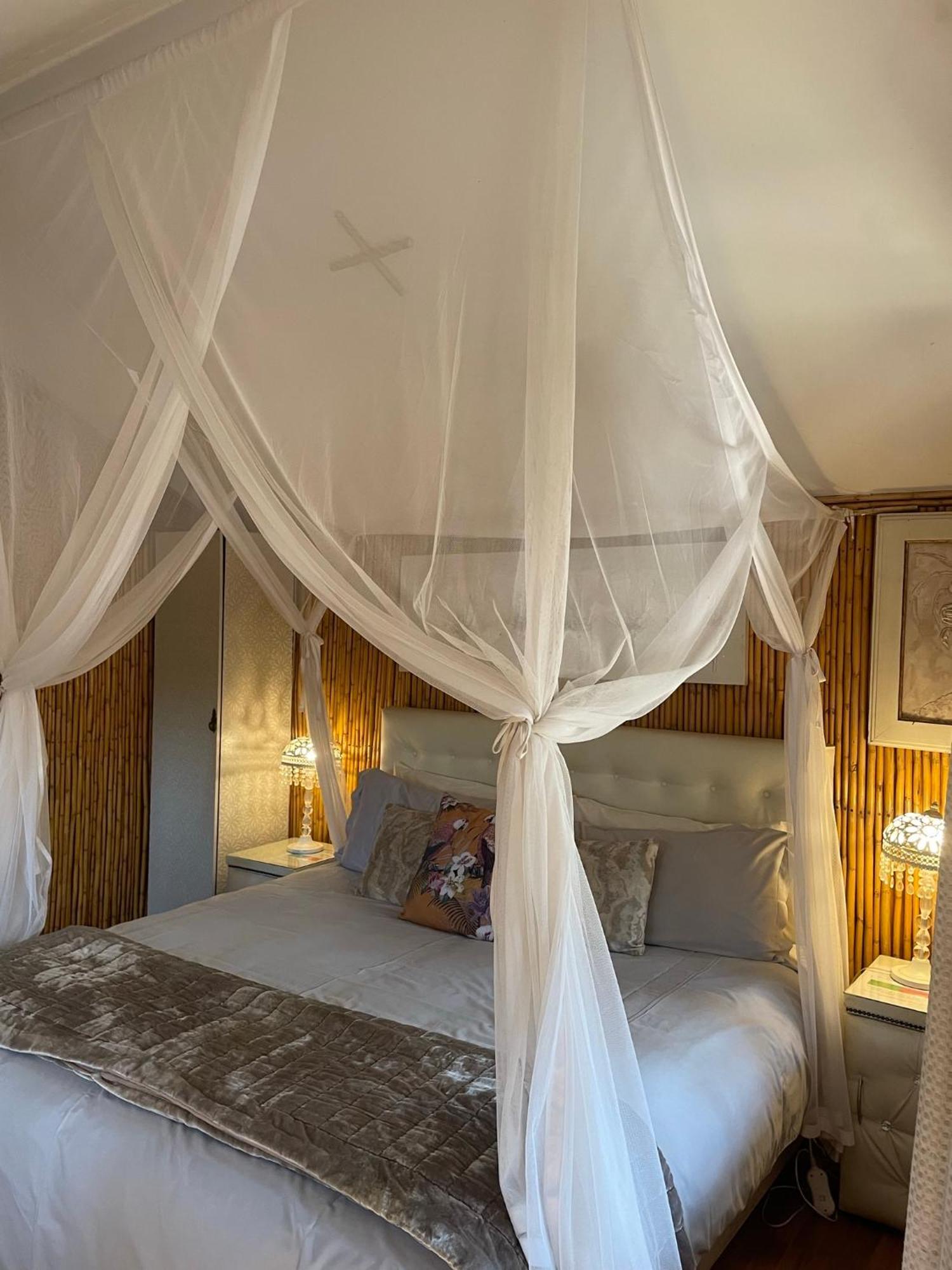 Iris Retreat & Island Day Spa Hartbeespoort Exteriör bild